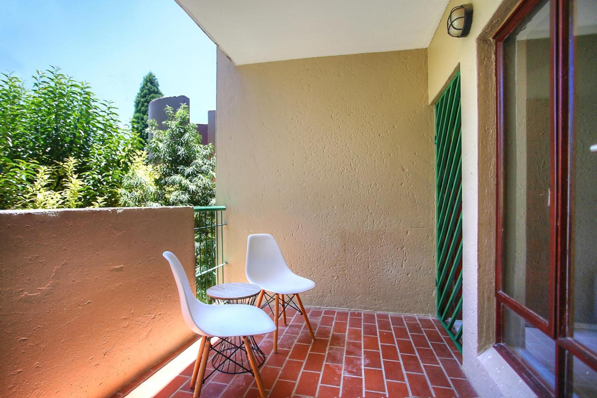Antibes 18 West Road South Sandton 约翰内斯堡 外观 照片
